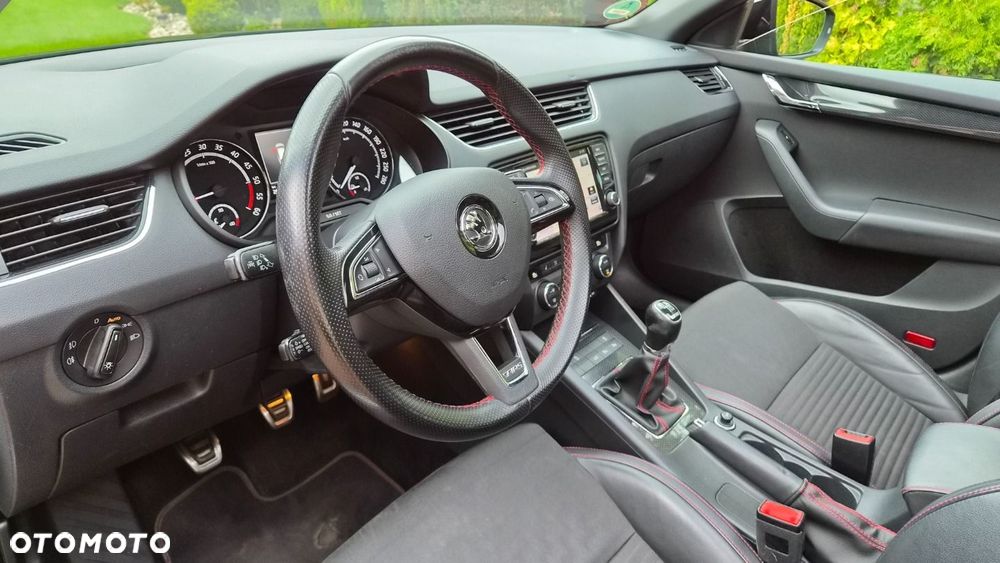 Skoda Octavia 2.0 TDI RS - 20