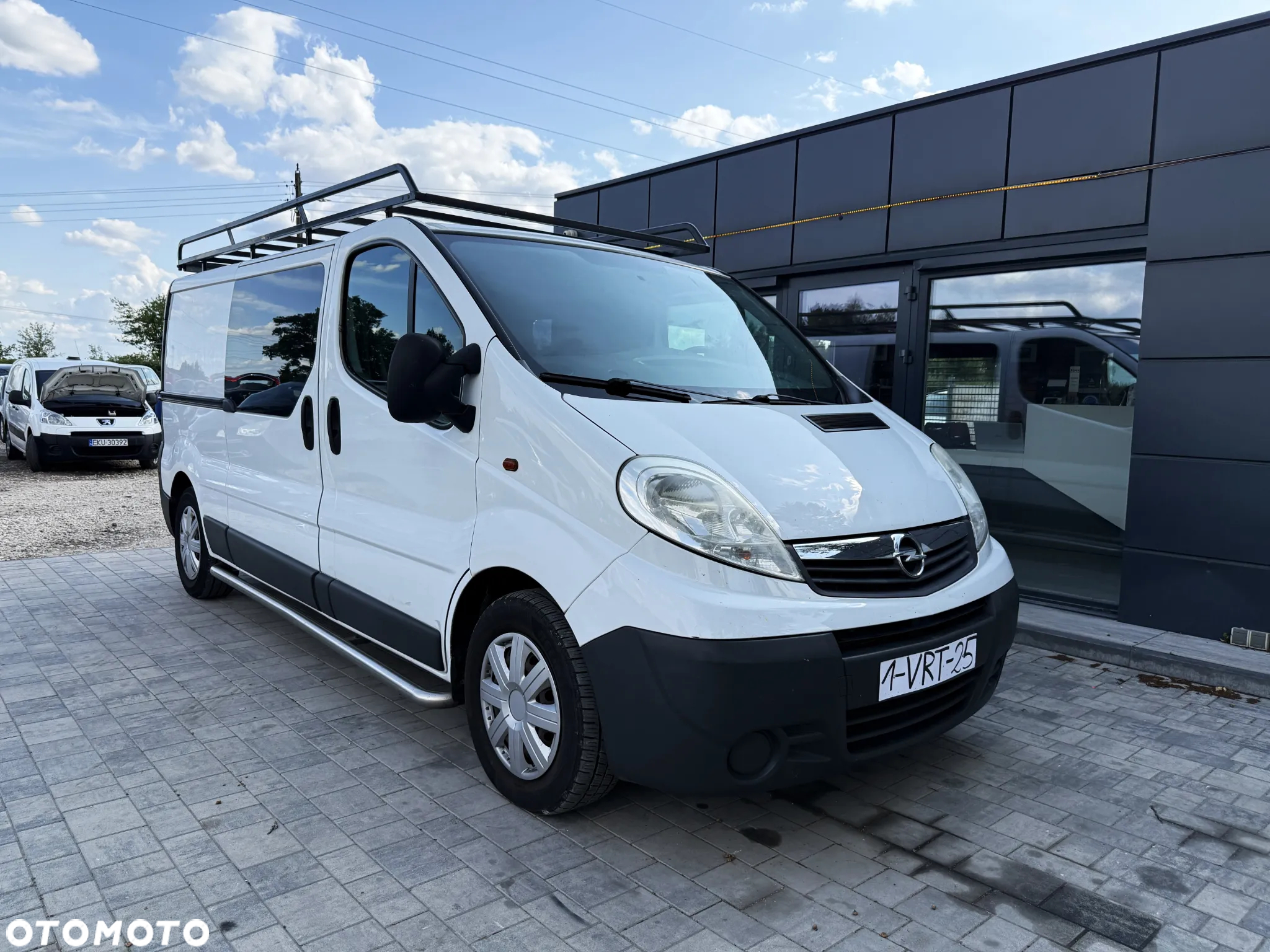 Opel Vivaro L2H1 2.9t - 3