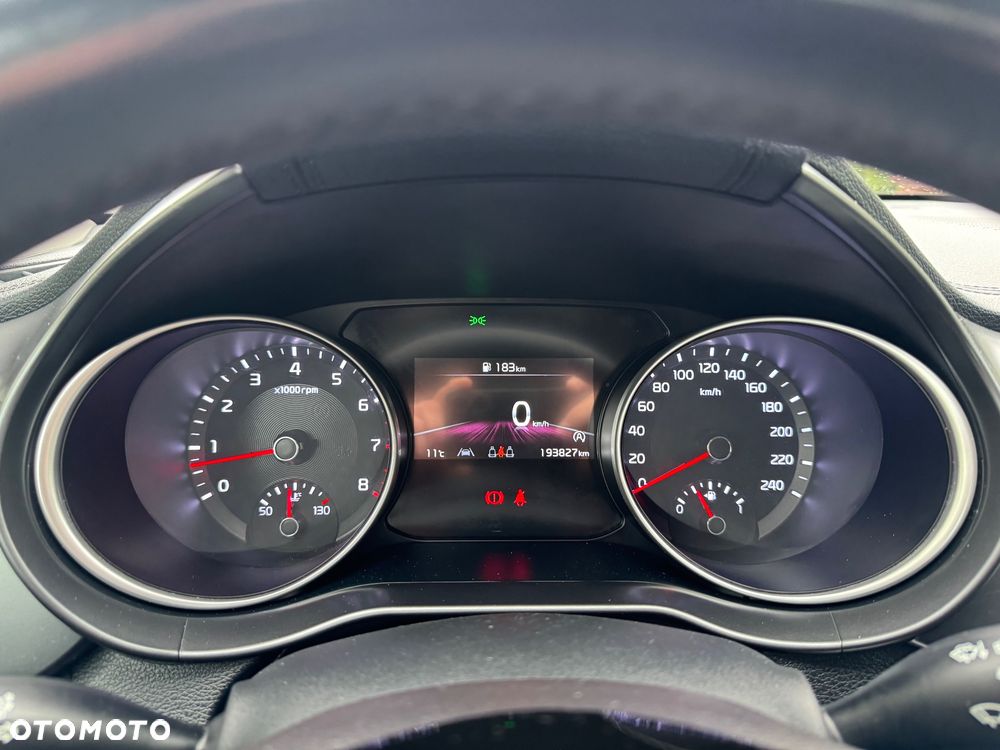 Kia Ceed - 25