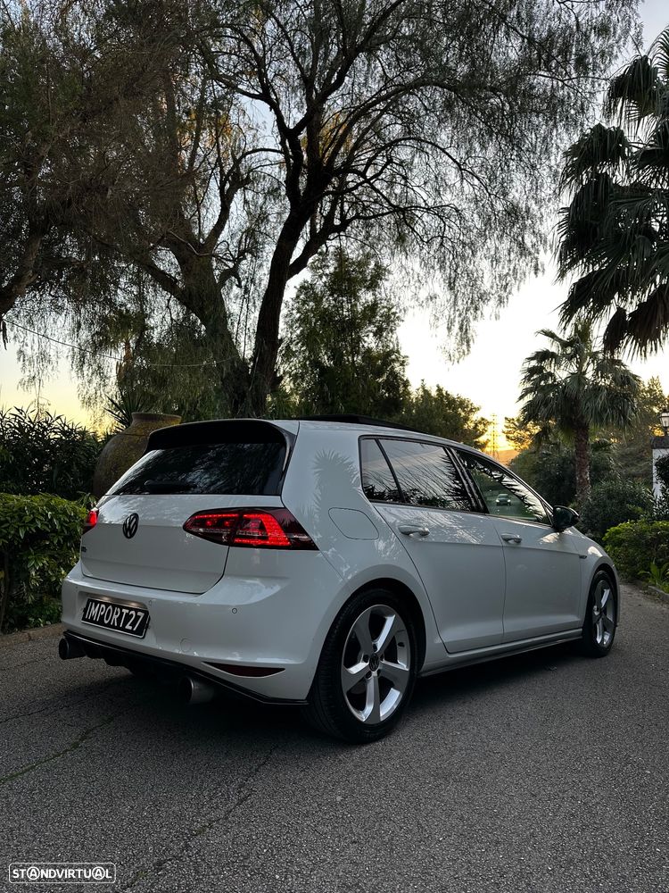 VW Golf 2.0 TDI GTD DSG - 6