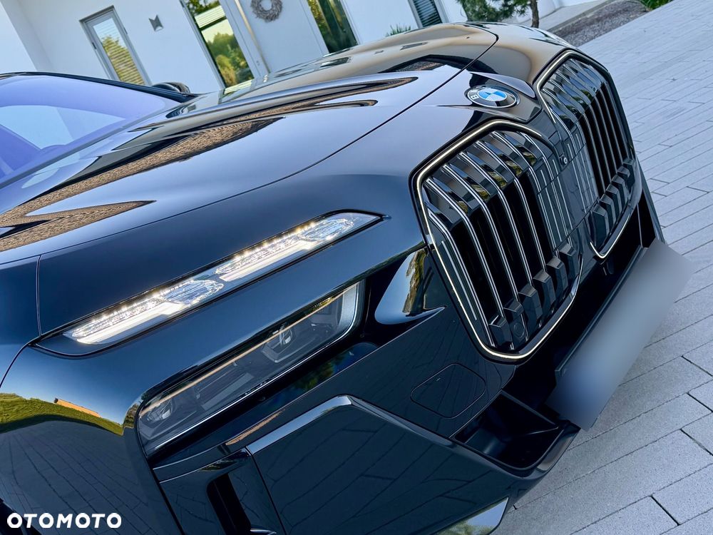 BMW Seria 7 740d xDrive - 37