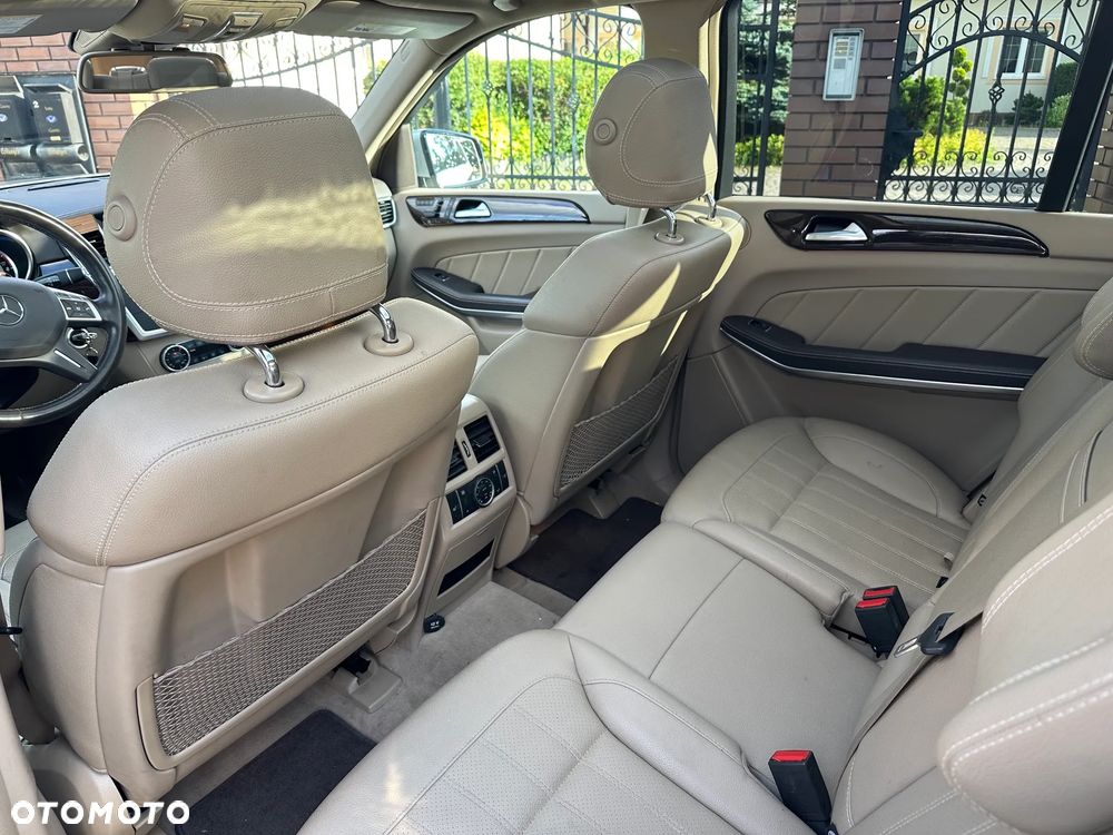 Mercedes-Benz GL 500 4Matic (BlueEFFICIENCY) 7G-TRONIC - 10