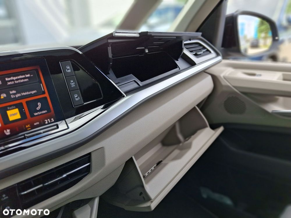 Volkswagen Multivan - 17