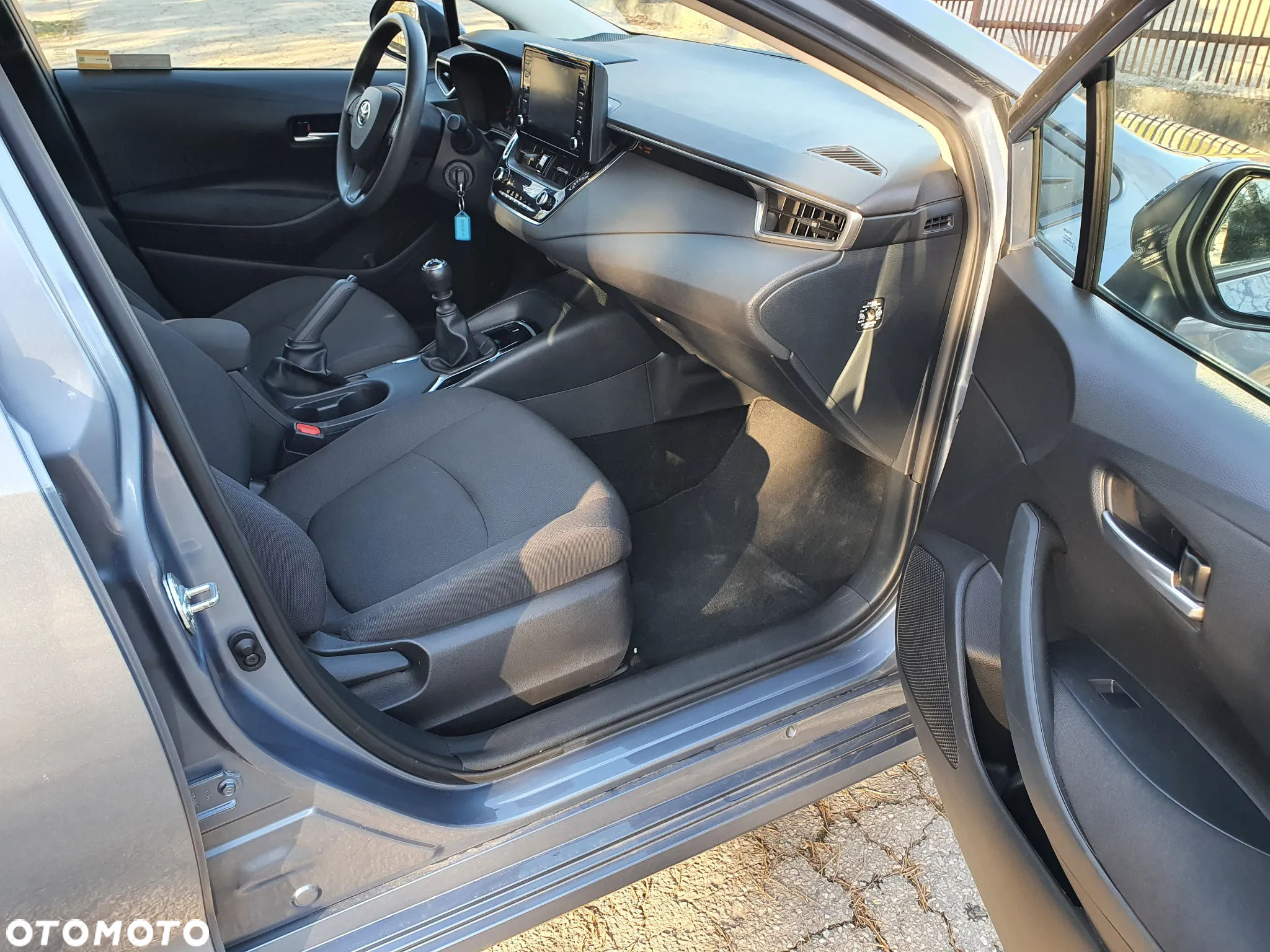 Toyota Corolla 1.5 Active - 12
