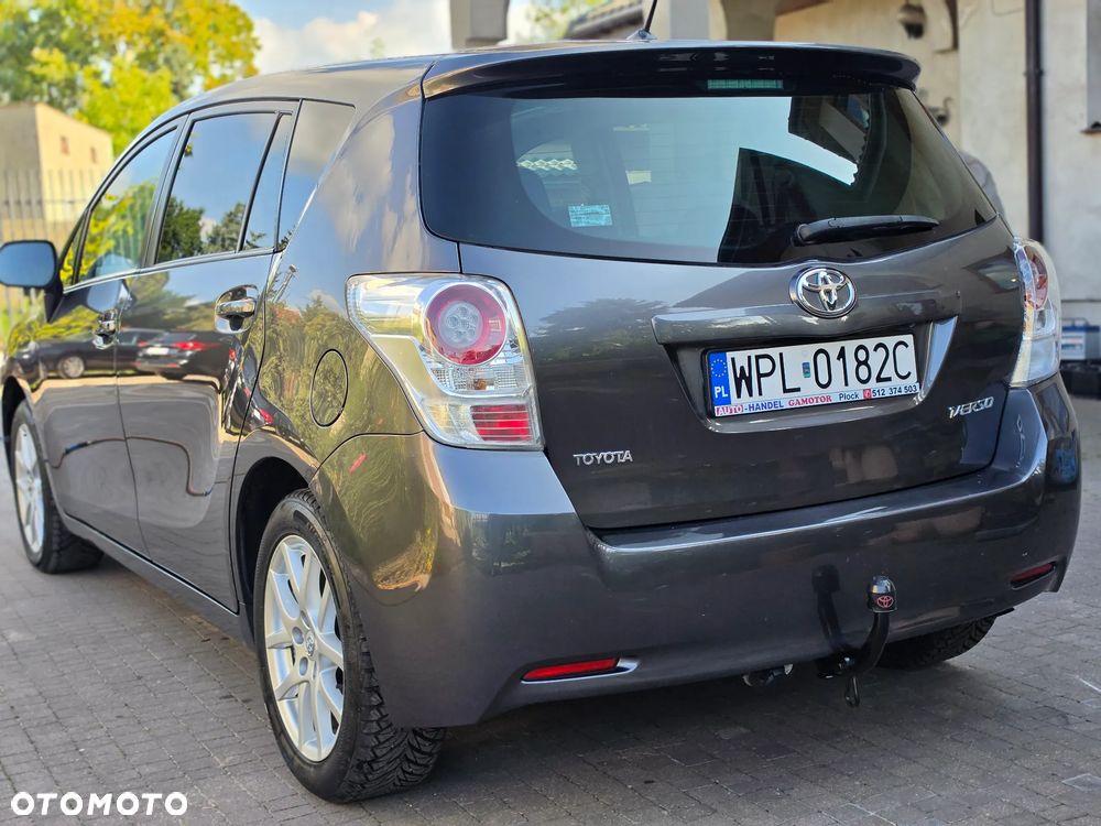 Toyota Verso - 1