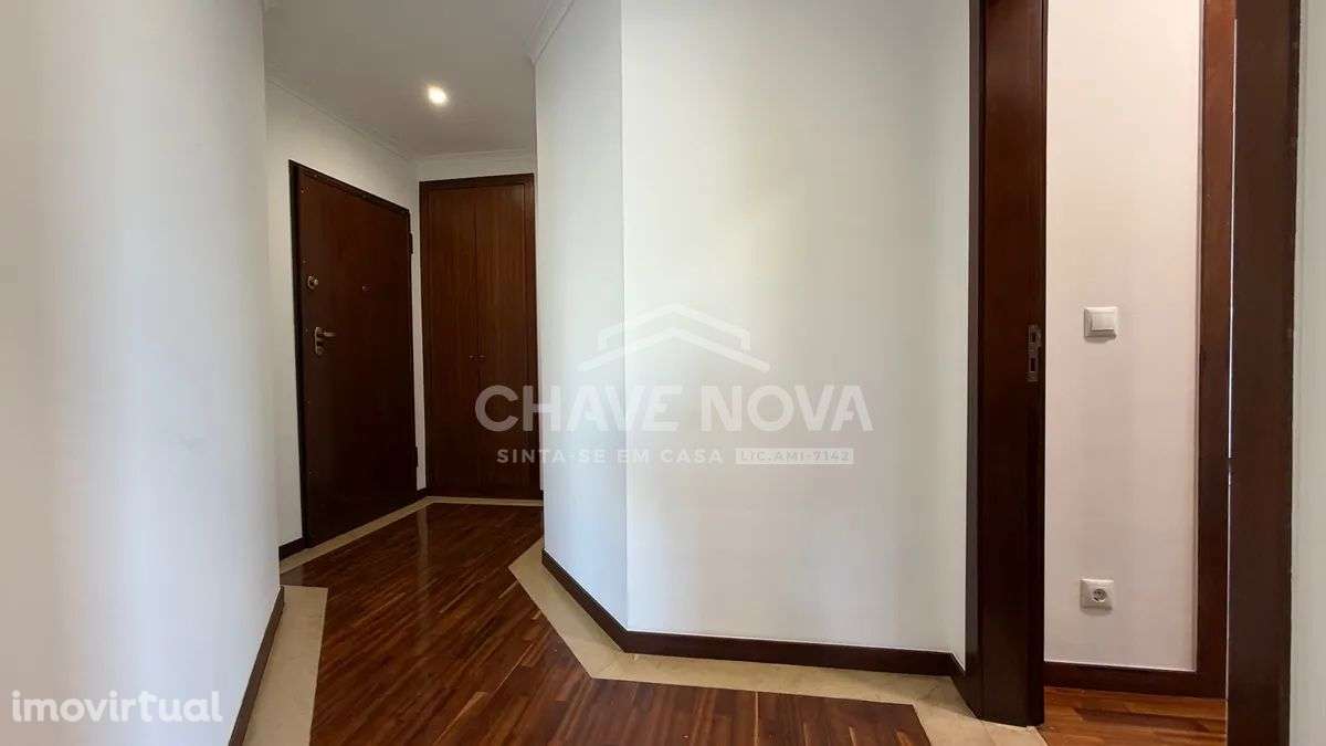 Apartamento T2 Renovado - Gaia Shopping, Vila Nova de Gaia. - Grande imagem: 2/35