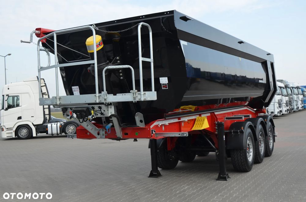 Schwarzmuller NOWA WYWROTKA 27 m3 / HARDOX / SAF / OŚ POD. / HYVA / LED / 2056 - 2