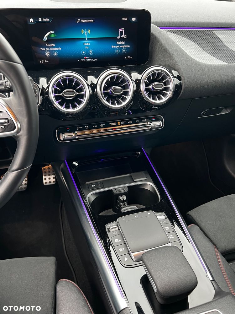 Mercedes-Benz GLA 250 4Matic 7G-DCT AMG Line - 13