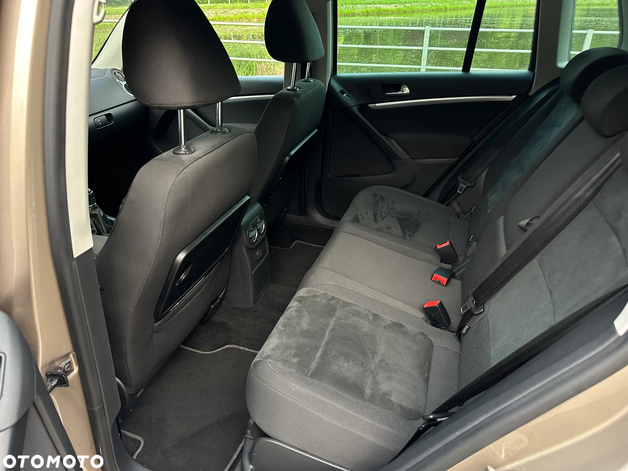 Volkswagen Tiguan 1.4 TSI Sport&Style - 11
