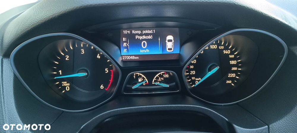 Ford Focus 1.5 TDCi SYNC Edition - 17