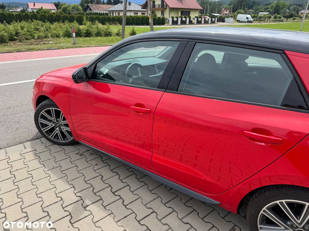 Audi A1 Sportback 30 TFSI Advanced S tronic - 5
