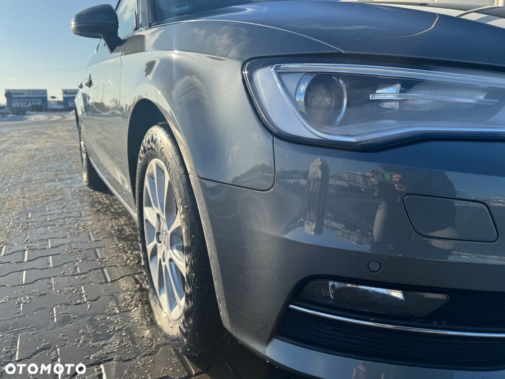 Audi A3 Sportback - 4