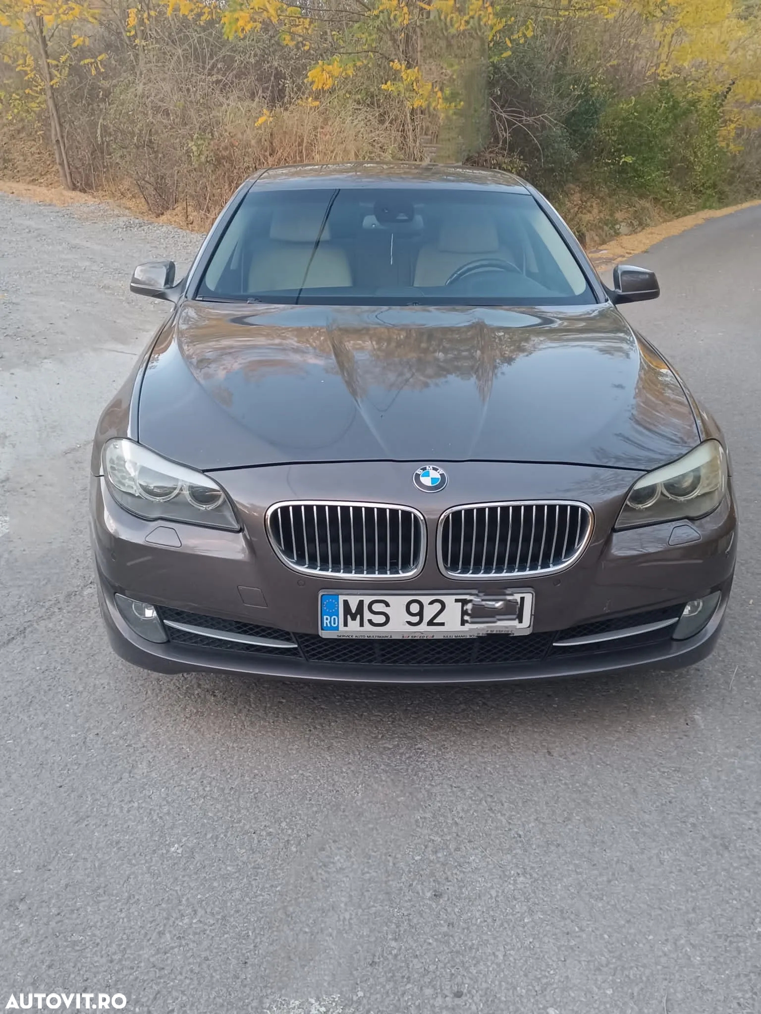 BMW Seria 5 525d xDrive - 2