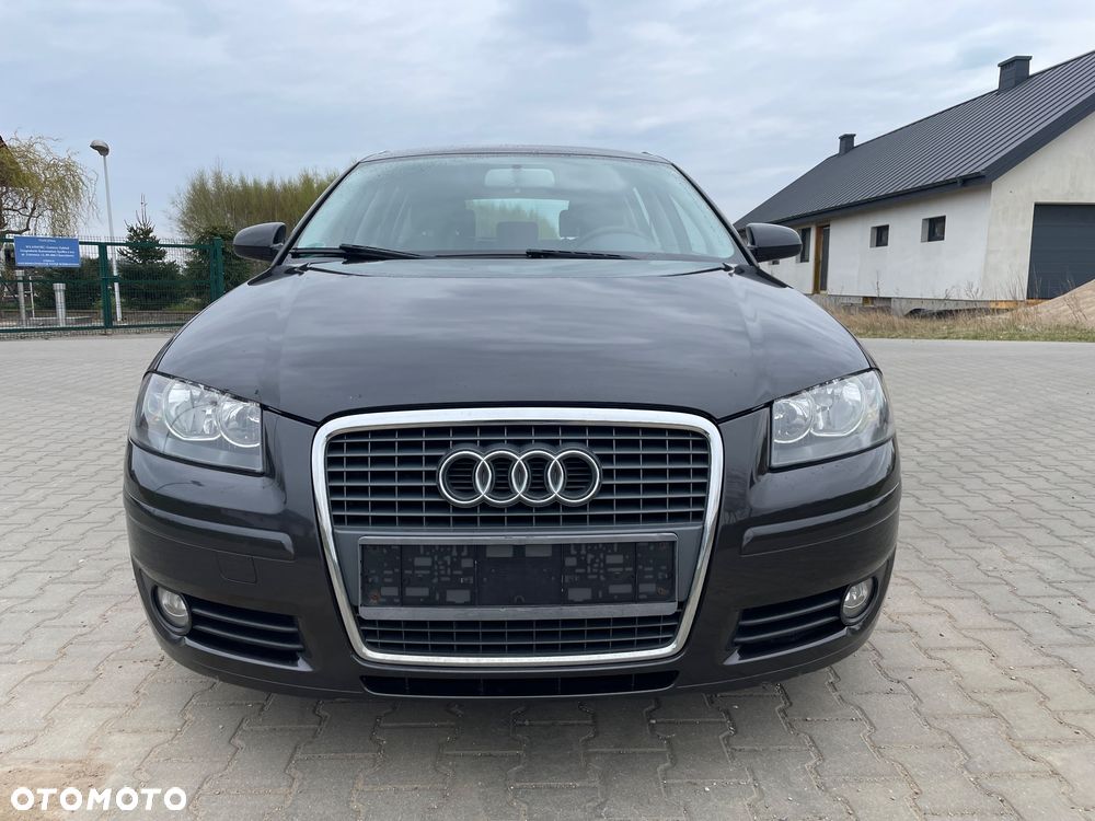 Audi A3 Sportback 1.4 TFSI Attraction - 2