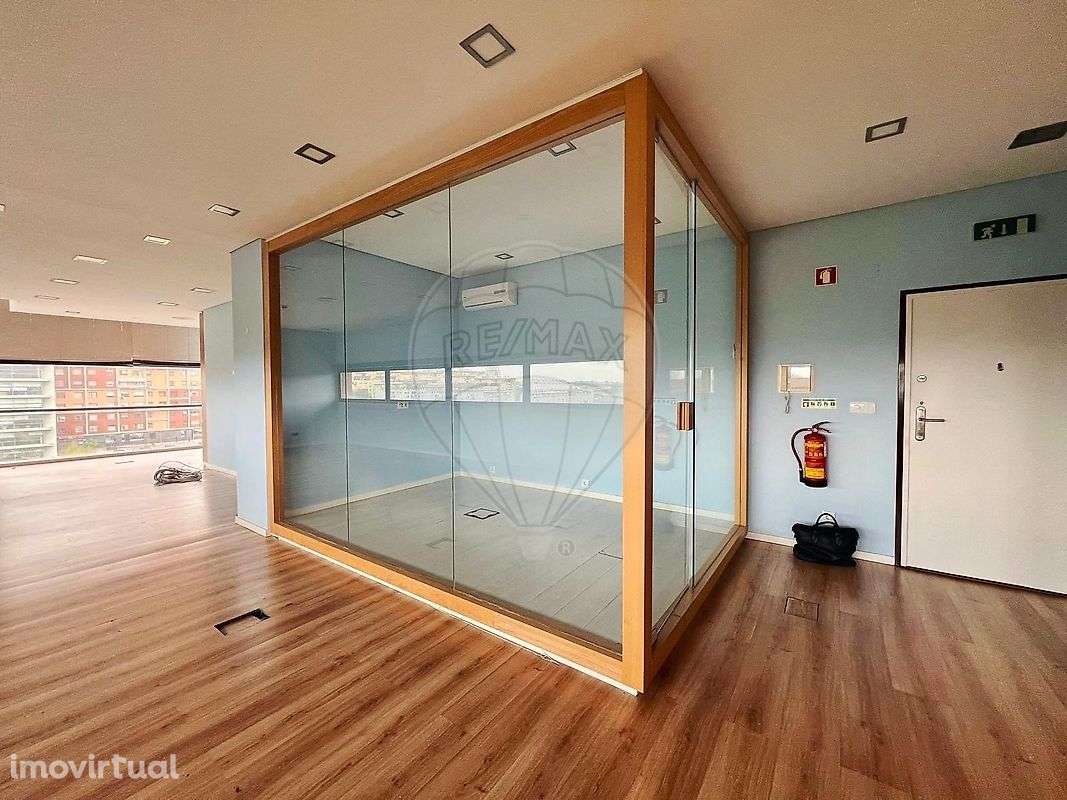 Escritório T0 para arrendamento - Grande imagem: 5/14