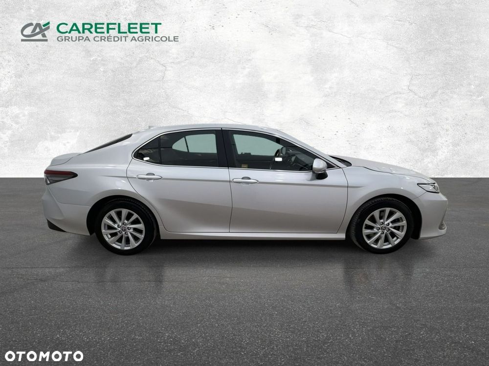Toyota Camry - 5