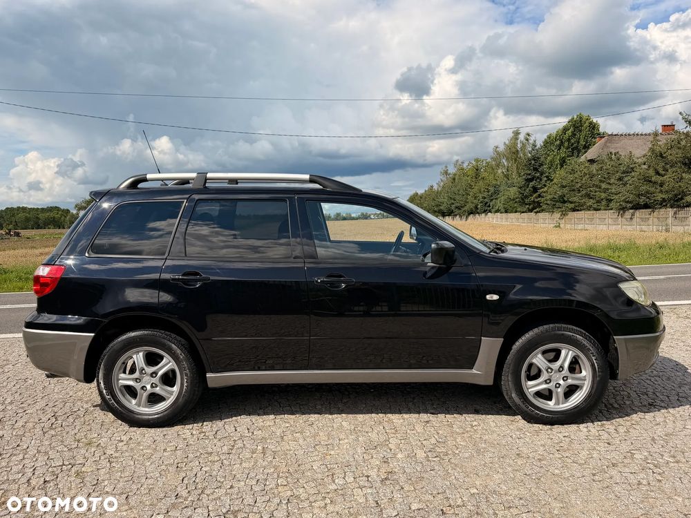 Mitsubishi Outlander - 7