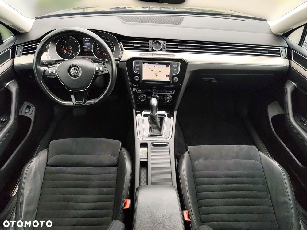 Volkswagen Passat - 15