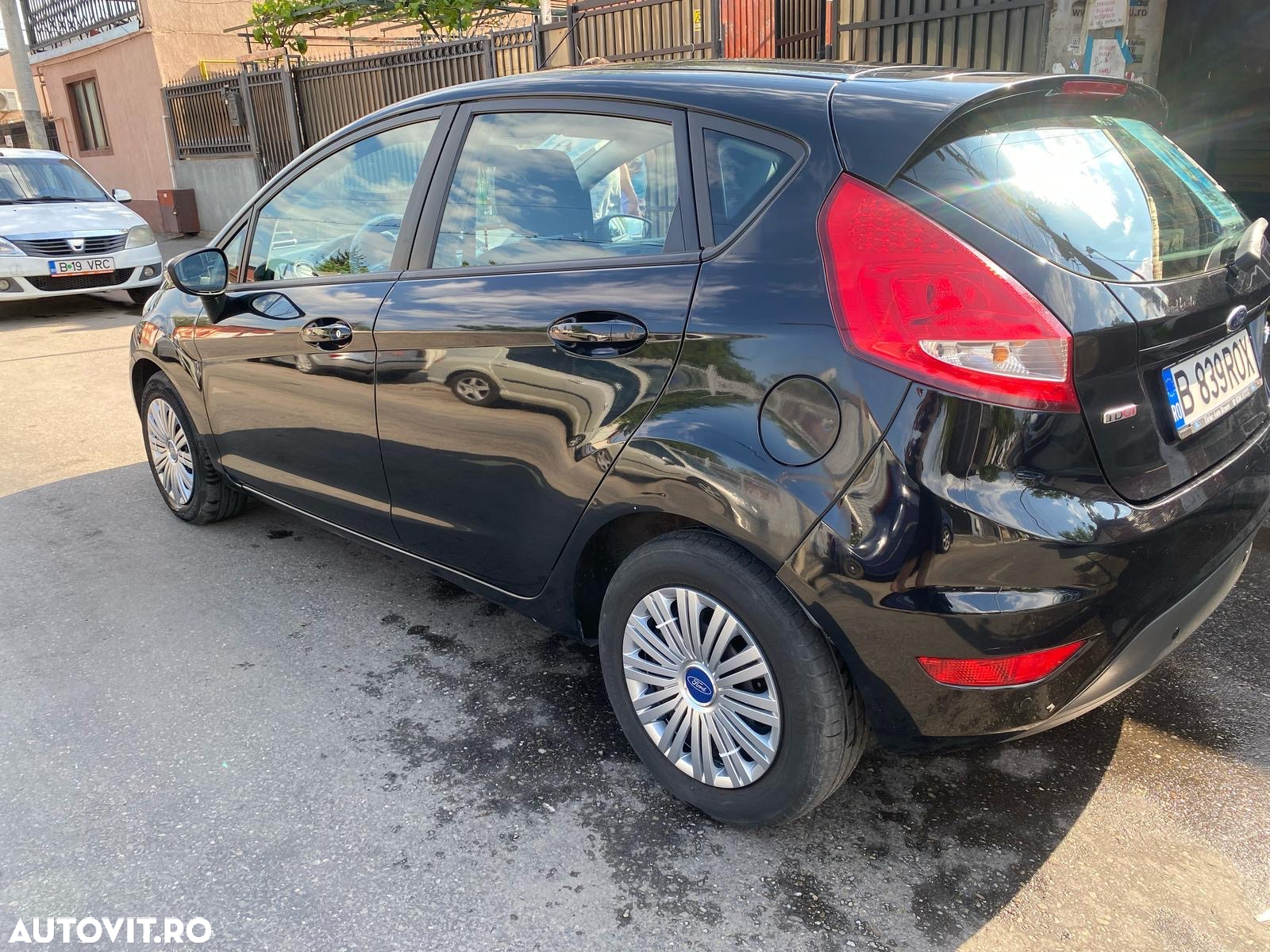 Ford Fiesta 1.4 TDCi Ambiente - 4