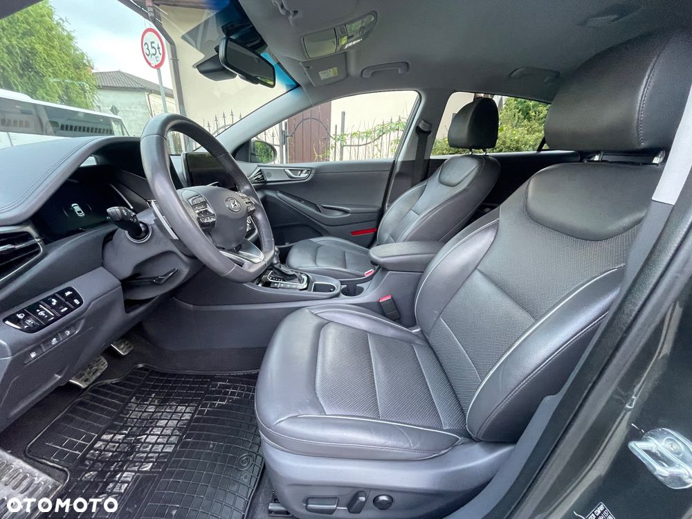 Hyundai IONIQ plug-in hybrid Premium - 17