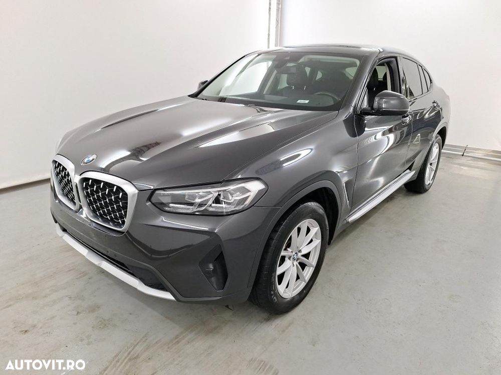 BMW X4 xDrive20i AT xLine - 30