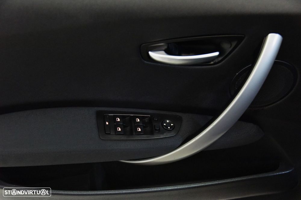 BMW 120 iA Sport - 25