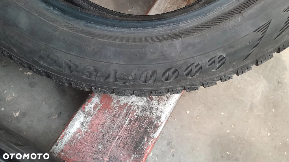 OPONY OPONA GOODYEAR ULTRAGRIP 9 185/60 R15 - 4