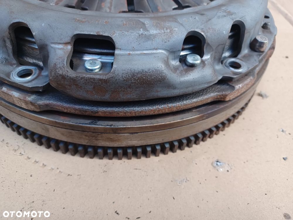 KOŁO DWUMASOWE SPRZĘGŁO FORD 1.6 ECOBOOST - 6