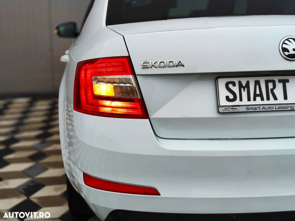 Skoda Octavia 2.0 TDI Style - 12