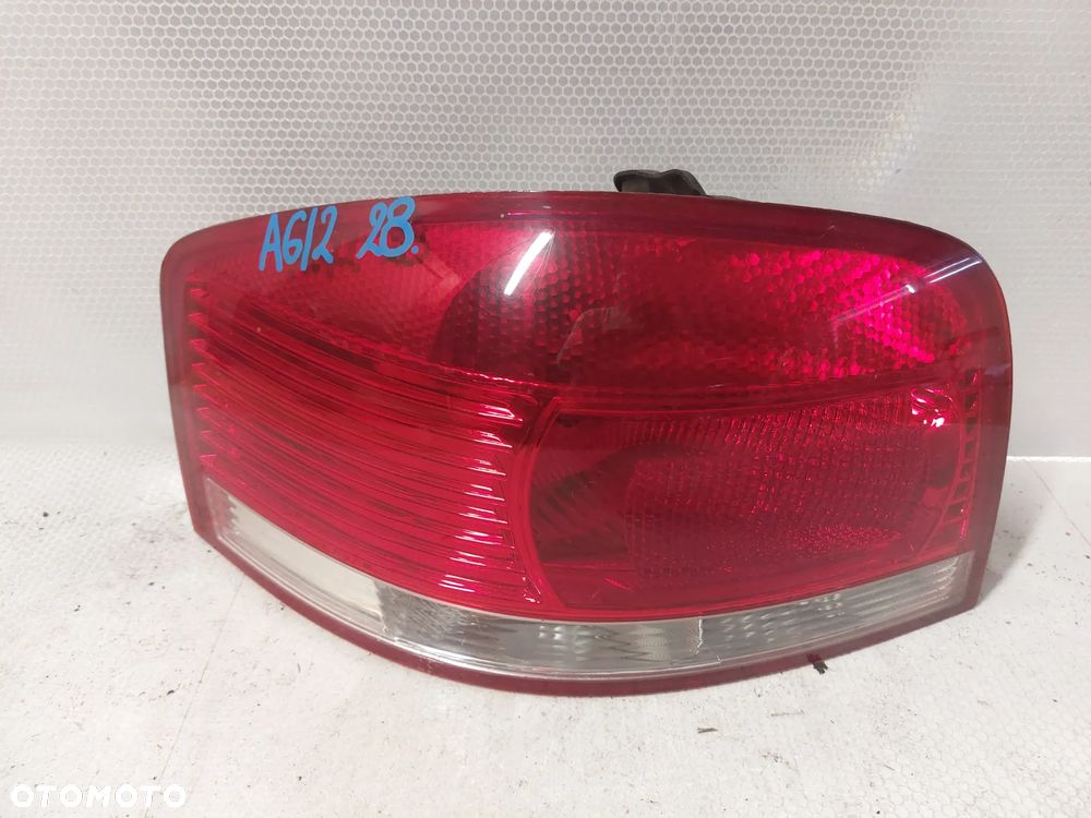 .  LAMPA TYL TYLNA LEWA AUDI A3 8P - 1