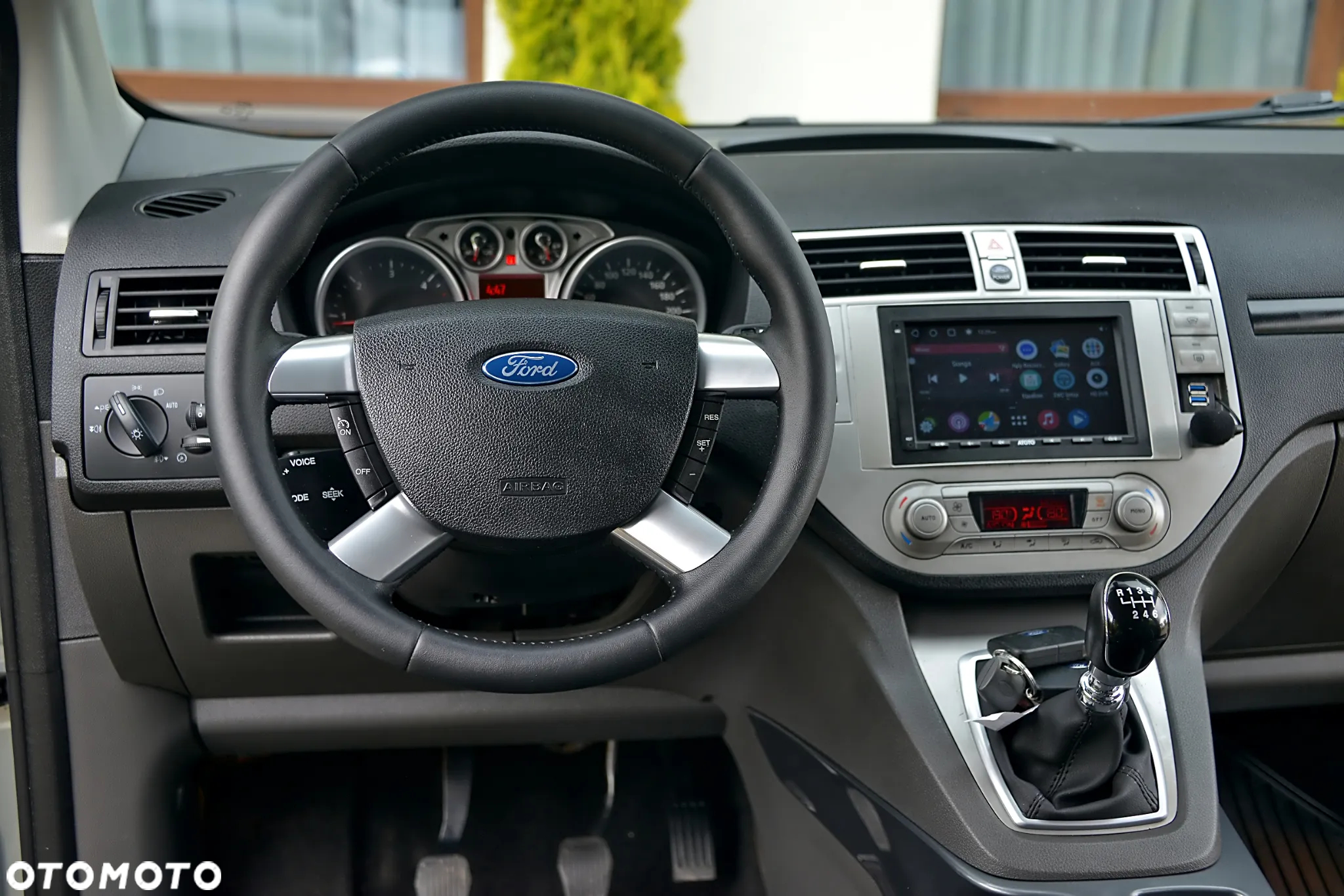 Ford Kuga 2.0 TDCi 4x4 Titanium - 33