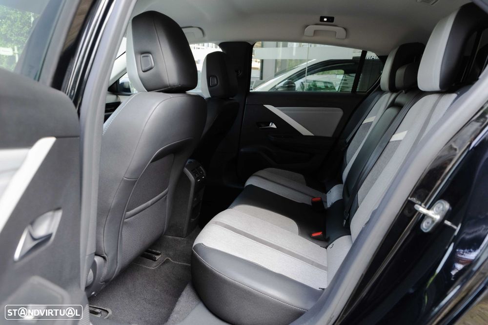 Opel Astra 1.5 D Elegance Aut. - 17