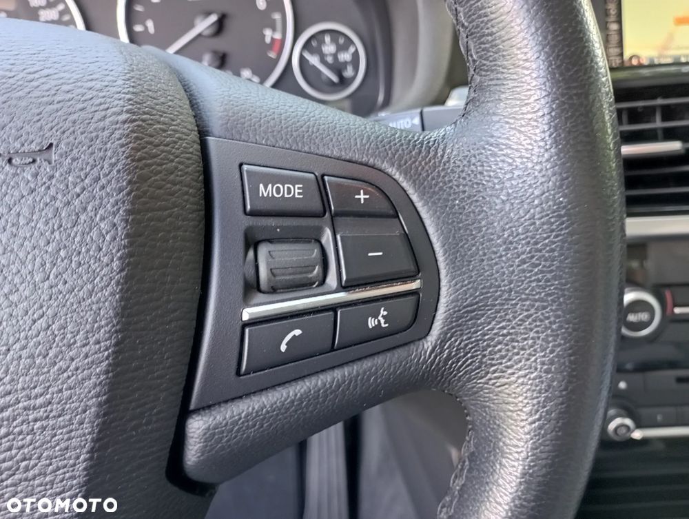 BMW X3 xDrive20i Advantage - 29