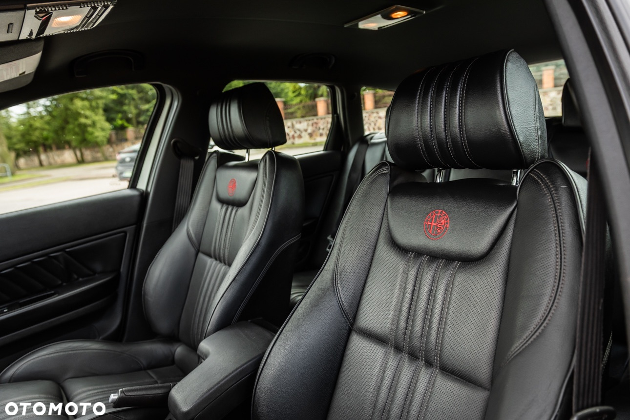 Alfa Romeo 159 1.9JTDM ti - 19