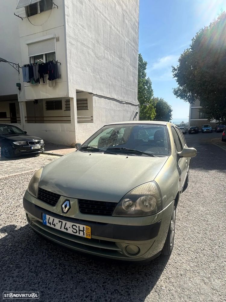 Renault Clio - 2
