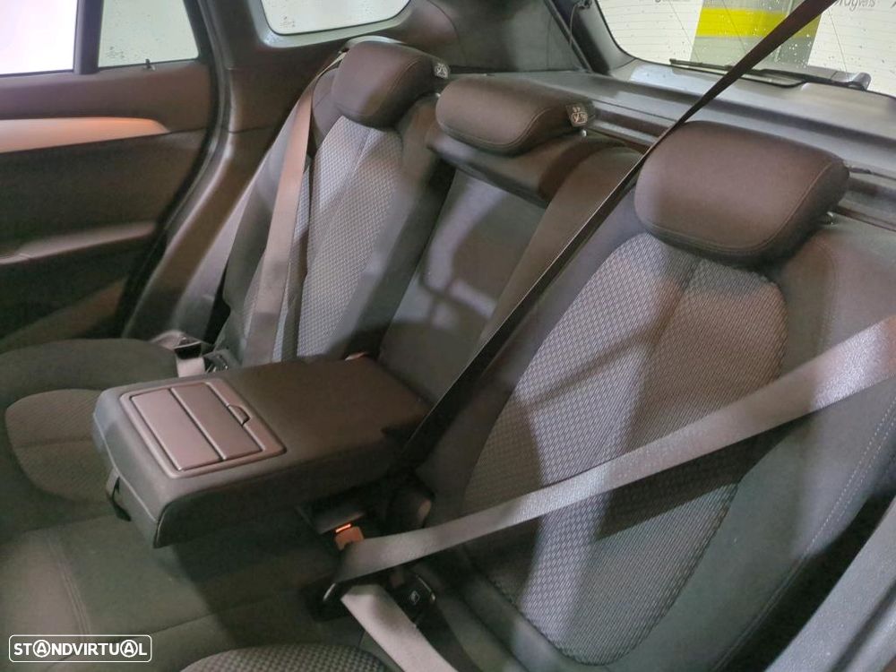 BMW X1 25 e xDrive - 8