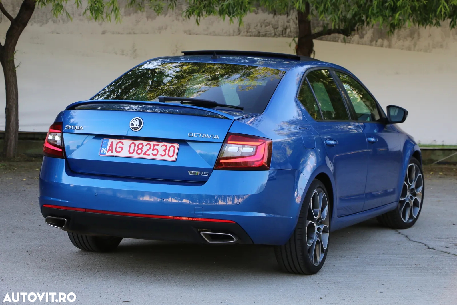 Skoda Octavia 2.0 TDI DSG RS - 18
