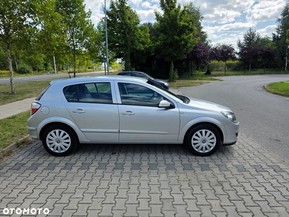 Opel Astra III 1.4 Enjoy - 12