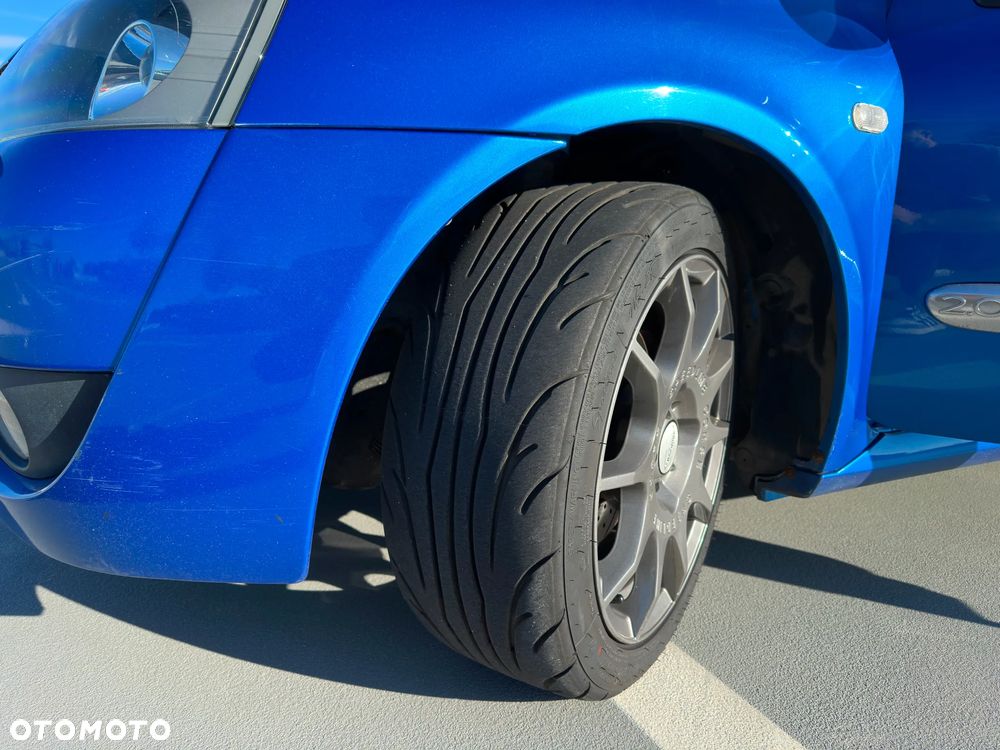 Renault Clio 2.0 16V Sport - 9