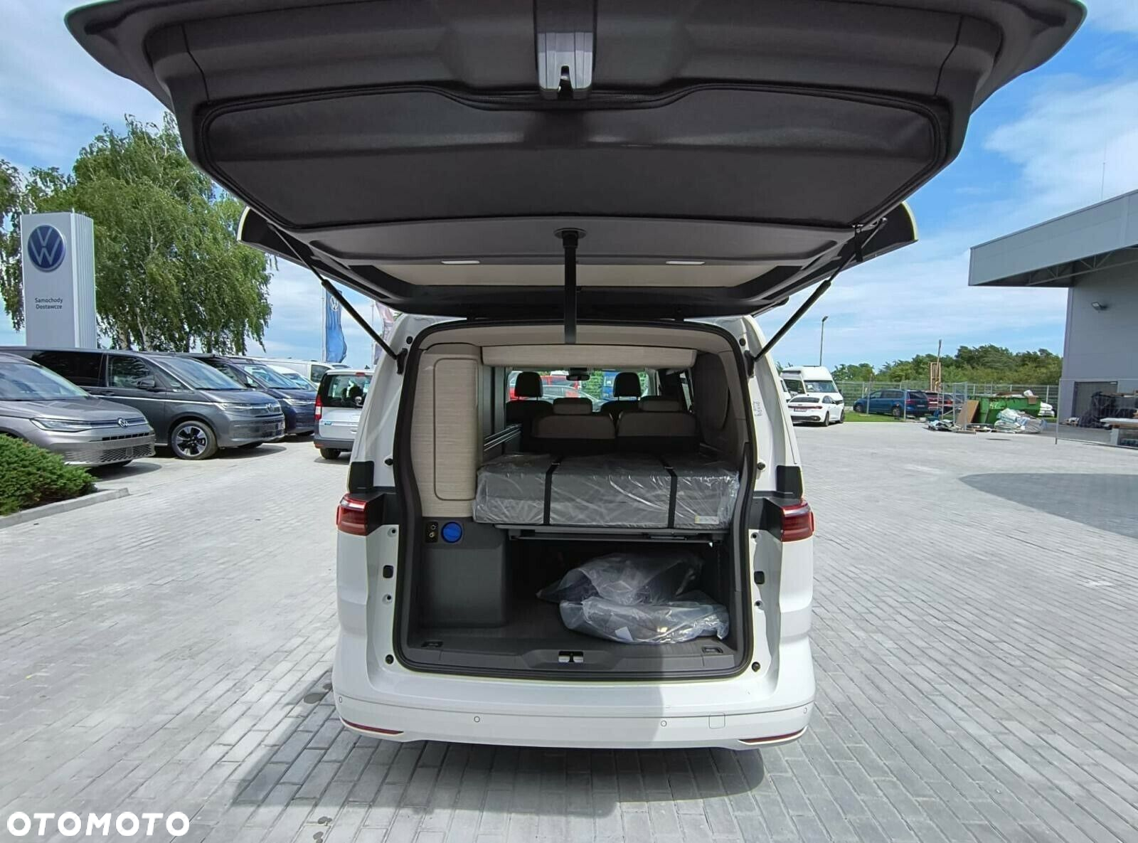 Volkswagen california Ocean silnik: 2,0 l TDI SCR 150 KM / skrzynia biegów: 7-biegowa DSG rozstaw osi: 3124 mm - 13
