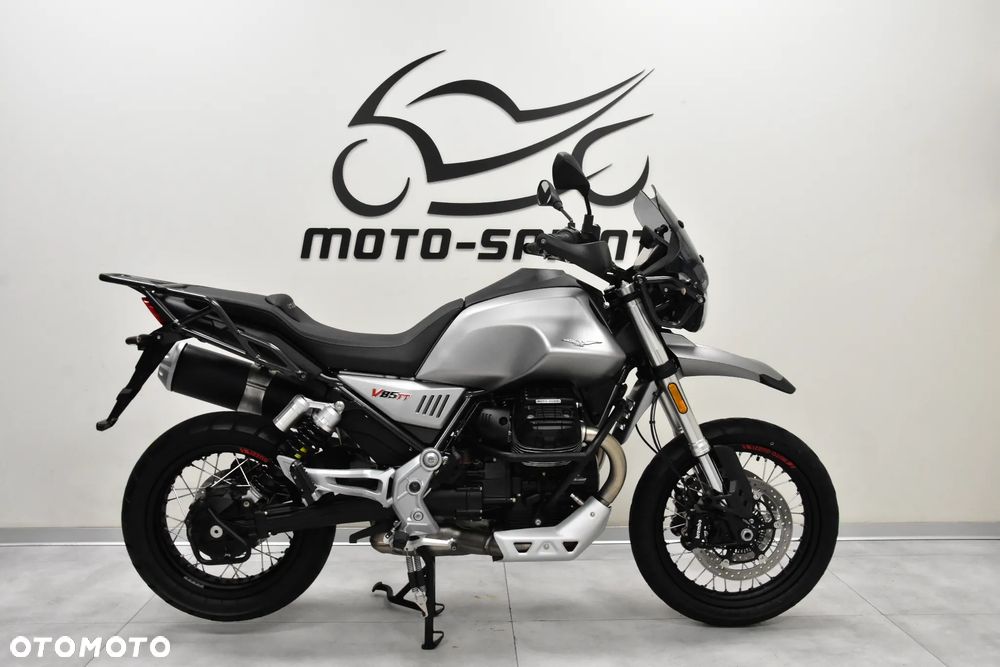 Moto Guzzi V85