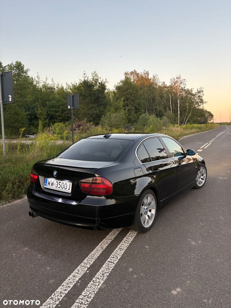 BMW Seria 3 330i - 8