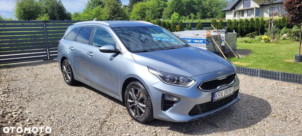 Kia Ceed 1.6 CRDi SCR L Business Line - 1