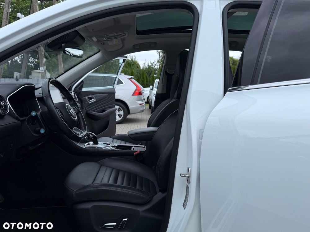 MG HS PHEV Luxury - 29