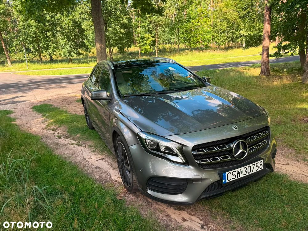 Mercedes-Benz GLA 220 d 4-Matic AMG Line - 39