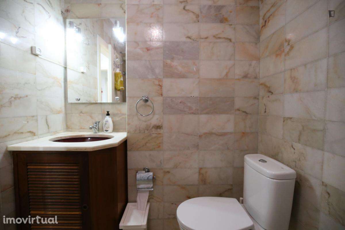 Quarto - localizado em Olaias Lisbon - Grande imagem: 4/46