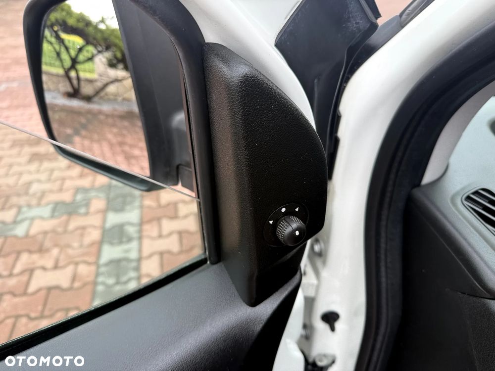 Fiat Doblo - 23