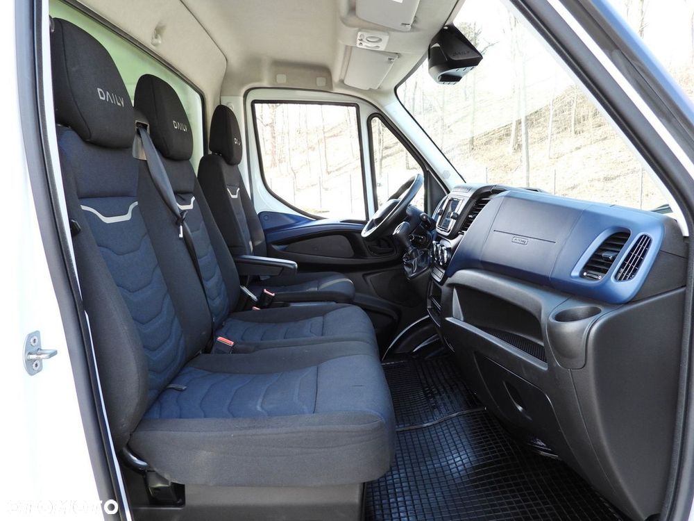 Iveco DAILY 35S16 CONNECT KONTENER WINDA 8 PALET TEMPOMAT NAWIGACJA LEDY AUTOMAT HI-MATIC KLIMATYZACJA  160KM - 38