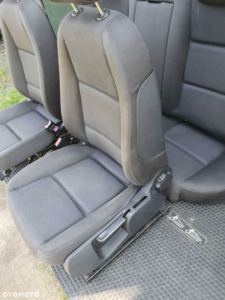 Fotele Fotel Kanapa Nieskladana Welur Czarne Soul Podlokietnik Audi A4 B6 Sedan Komplet - 11