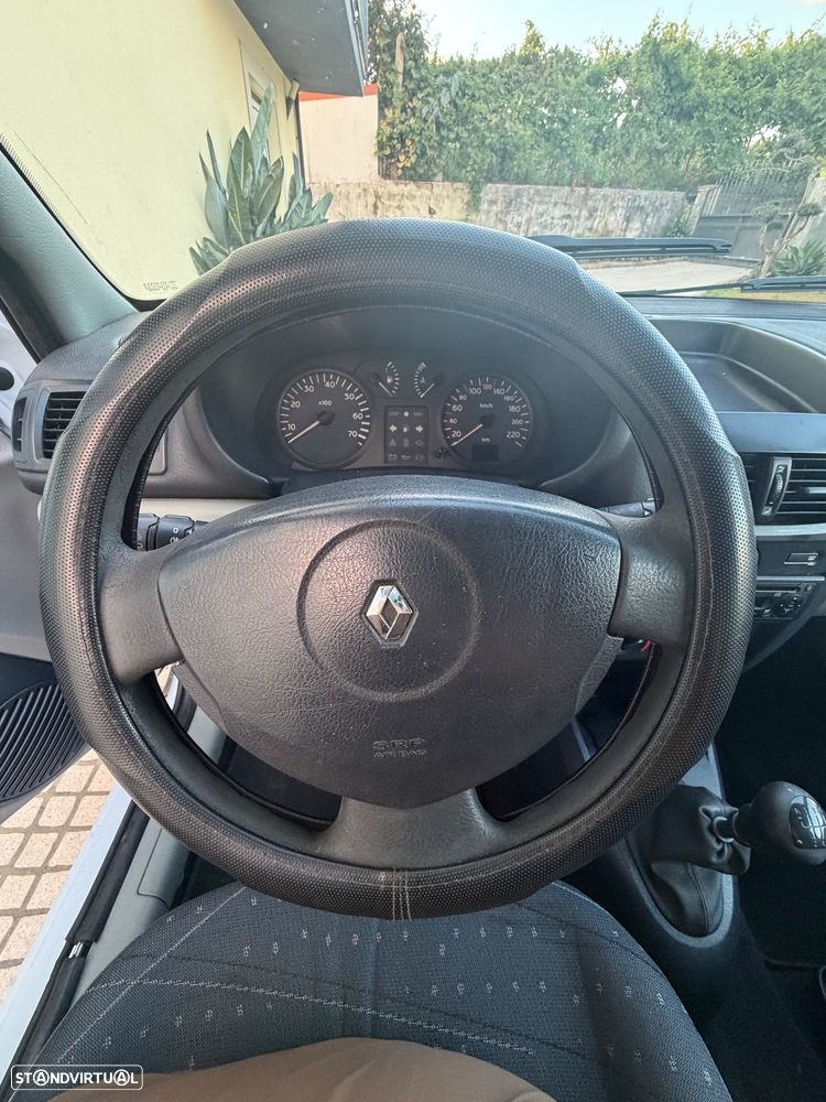 Renault Clio 1.5 dCi Expression - 4
